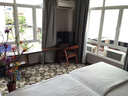 Fan Holiday Hotel