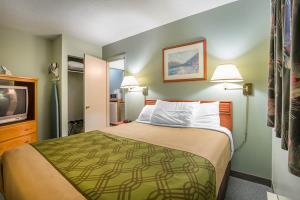 Hotel Econo Lodge Inn & Suites Cranbrook