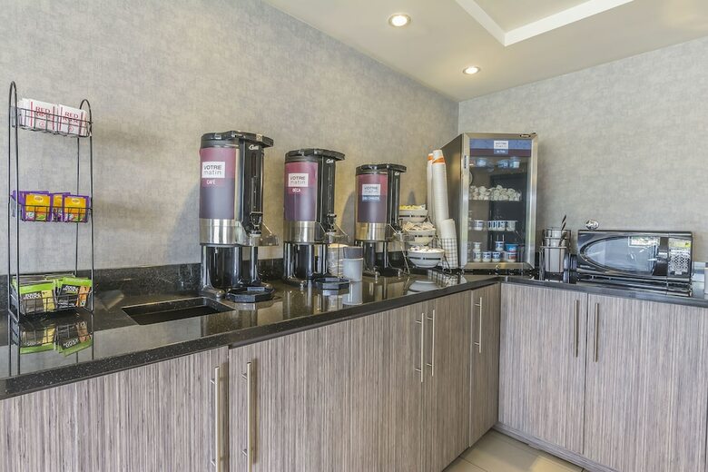 Hotel Comfort Inn