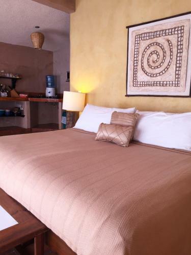 Hostal Leo's Baja Oasis