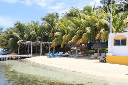 El Milagro Beach Hotel And Marina