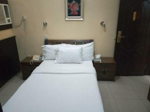 Hotel Erith Apartments And Suites Ltd