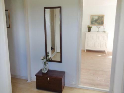 Four-bedroom Holiday Home In Bremnes