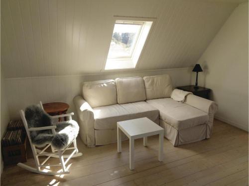 Four-bedroom Holiday Home In Bremnes