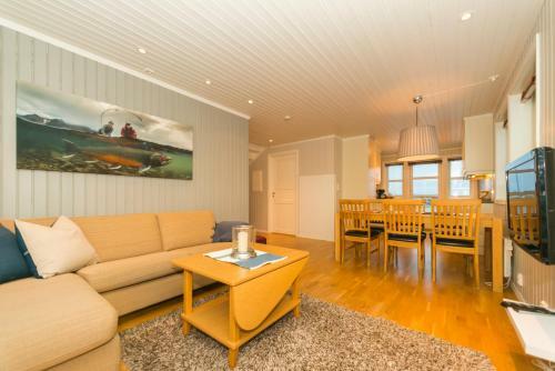 Lodge Rorbuanlegget Svolv�r Havn