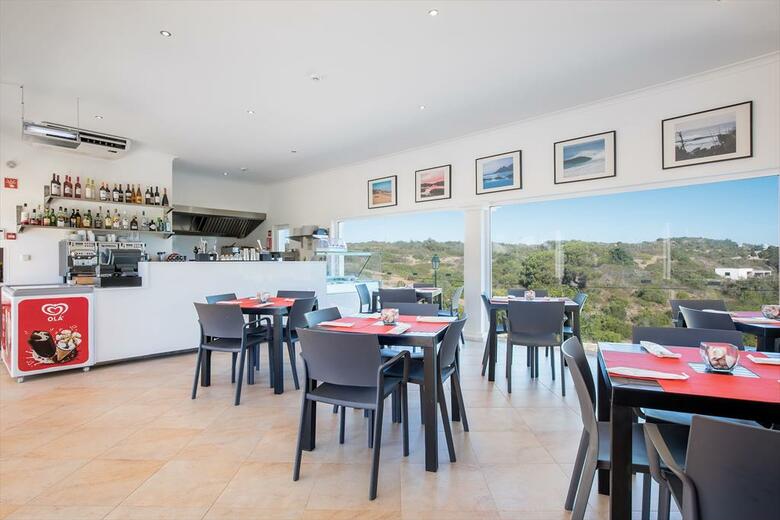 Hotel Nau Salema Beach Village