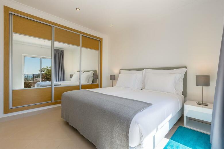 Hotel Nau Salema Beach Village