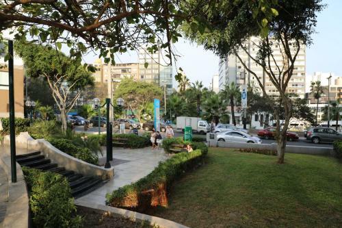 Calle Tripoli, Miraflores-executive Apartment