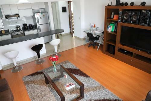 Calle Tripoli, Miraflores-executive Apartment