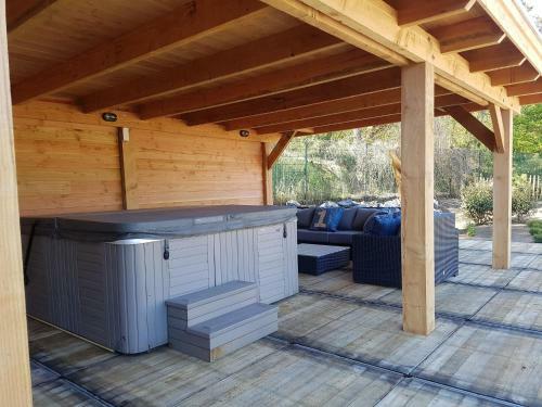 Luxurious Holiday Home With Jacuzzi In Noordwijk
