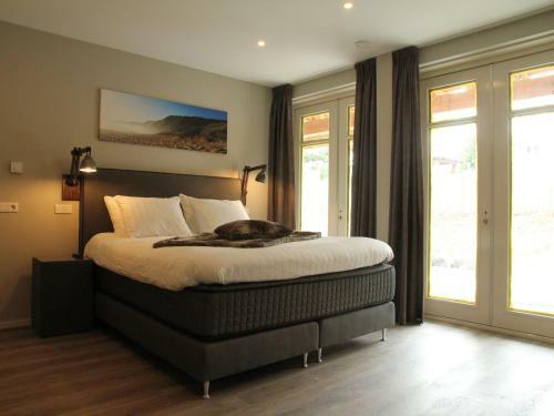 Luxurious Holiday Home With Jacuzzi In Noordwijk