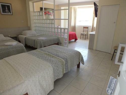 Hotel Hostal Gazu