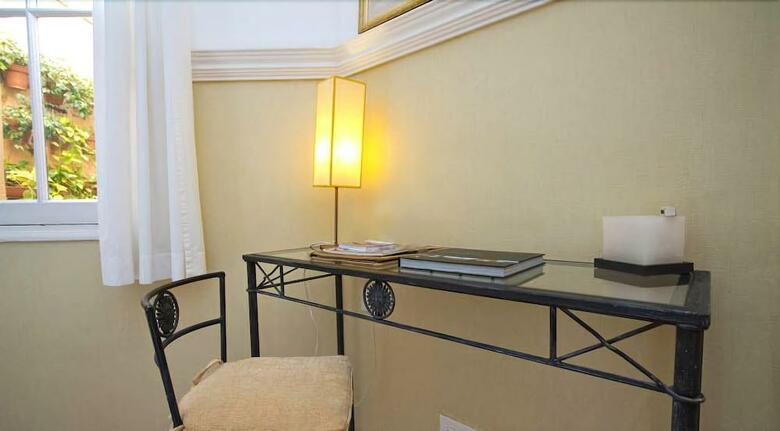 Hotel 1555 Malabia House