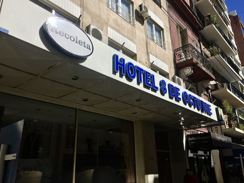 Hotel 8 De Octubre
