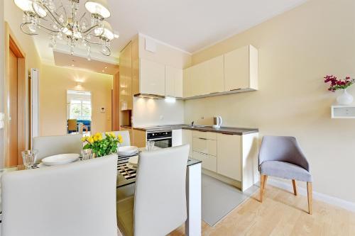 Apartamenty Szeroka - Old Town Holidays Home