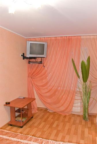 Apartment Megapolis On Koltsovskaya 30a - 9