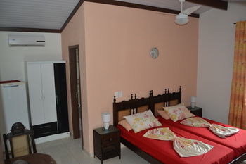 Albergue Pousada Rancho Fundo