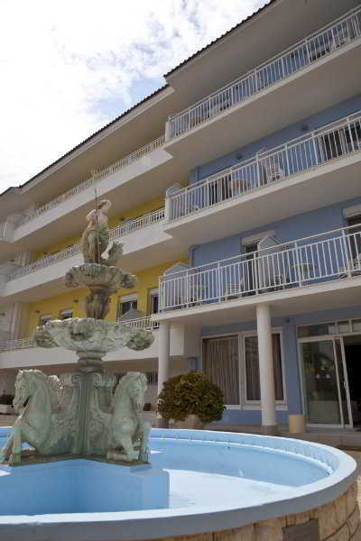Summery Hotel
