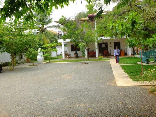 Freedom Lodge Tissamaharama