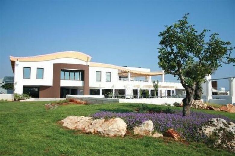 Residencia Riva Marina Resort