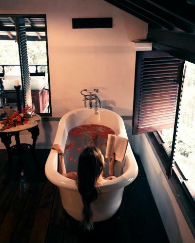 Hotel Tamarind Hill By Asia Leisure