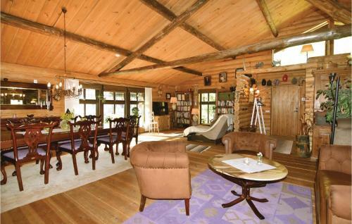 Four-bedroom Holiday Home In Mellerud