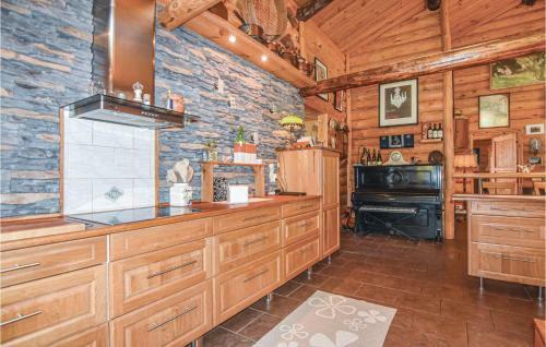 Four-bedroom Holiday Home In Mellerud