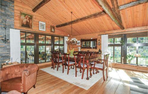 Four-bedroom Holiday Home In Mellerud