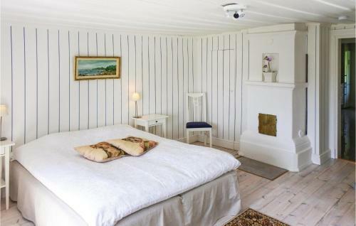 Two-bedroom Holiday Home In Stjarnhov