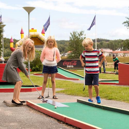 Sel�ter Camping