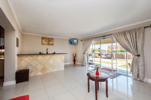 Hostal King Guest Lodge