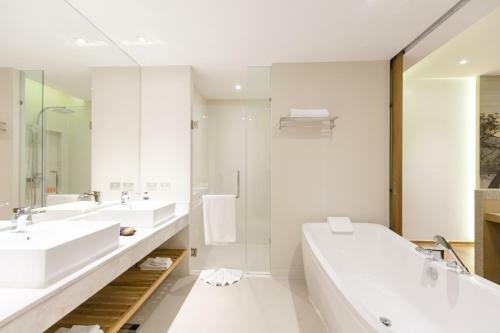 Hotel Wyndham Grand Phuket Kalim Bay