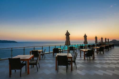 Hotel Wyndham Grand Phuket Kalim Bay
