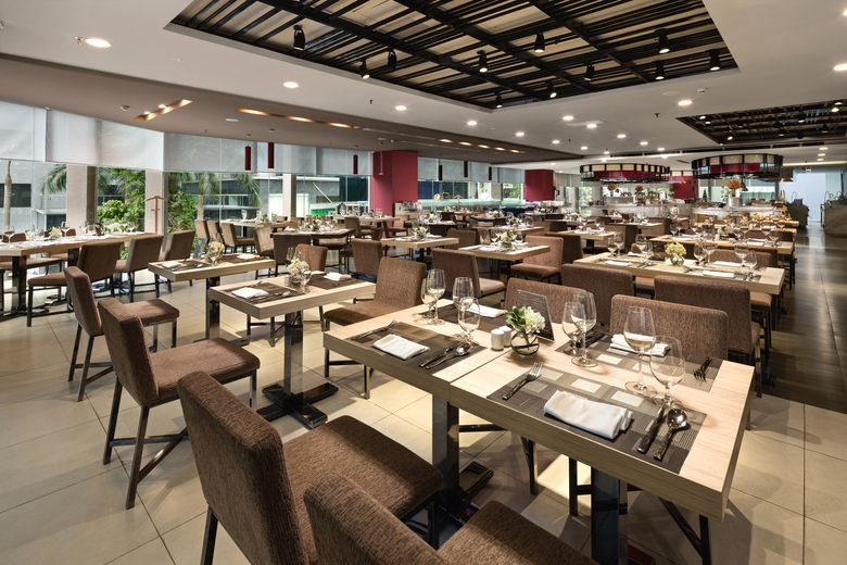 Hotel Novotel Suites Hanoi