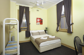 The George Street Hotel - Hostel