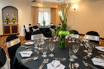 Hotel Courtyard By Marriott Port Of Spain