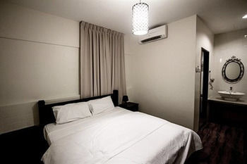 Hotel 8 Boutique By The Sea