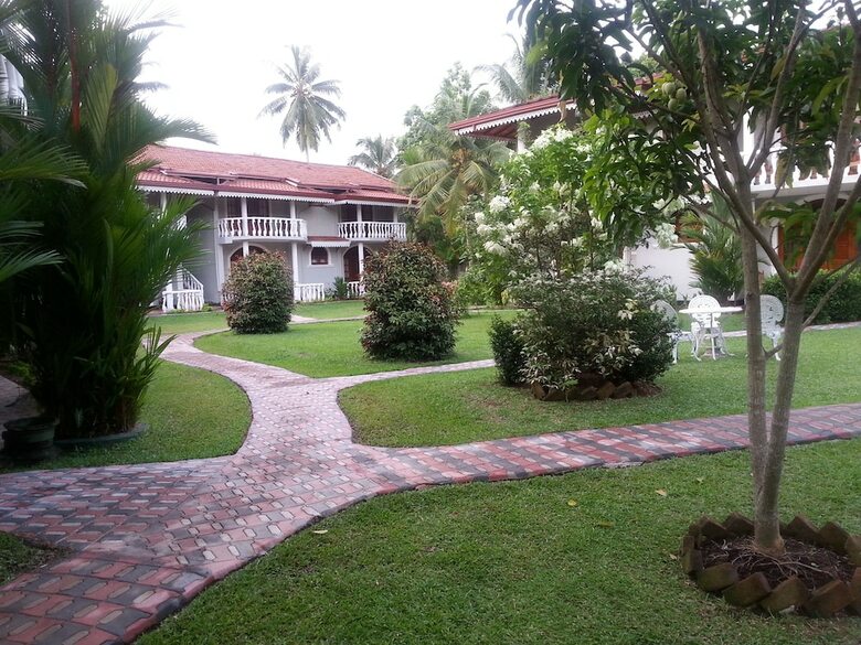 Hotel Bougainvilla