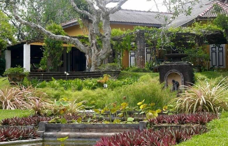 Hotel Bougainvilla