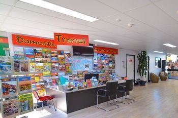 Youth Shack Backpackers - Hostel