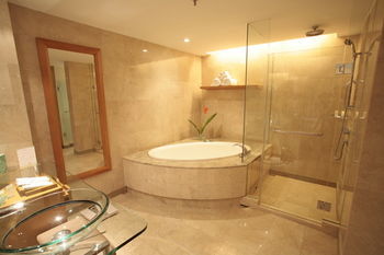 Hotel Fiesta Resort And Spa Saipan