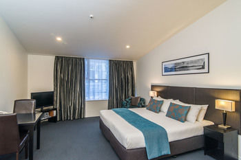 Gilmer Apartment Hotel