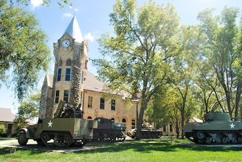 Hotel Quality Inn Near Fort Riley