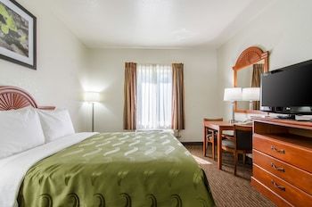 Hotel Quality Inn Near Fort Riley
