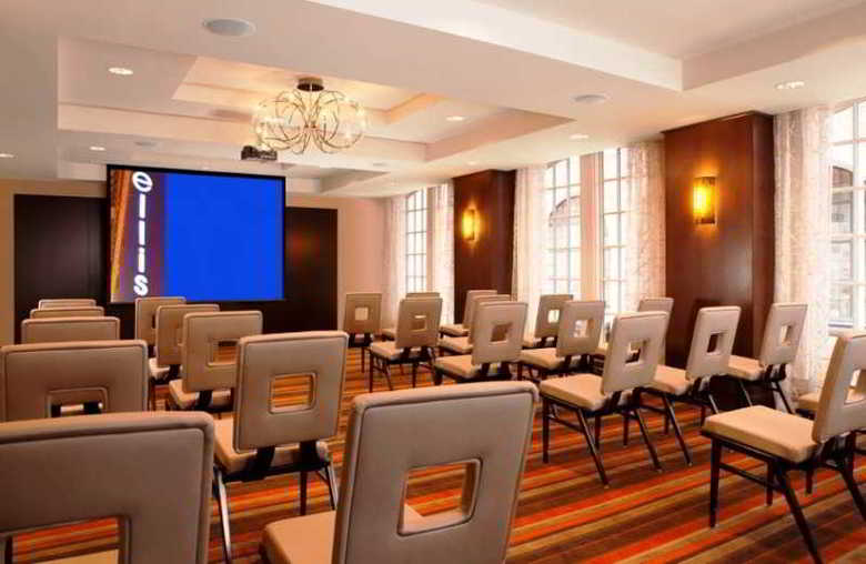 Ellis Hotel