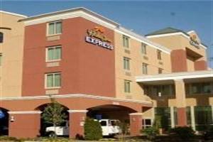 Hotel Holiday Inn Express Baltimore At The Stadiums