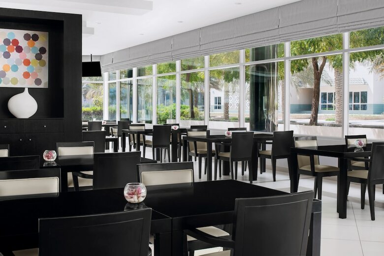 Hotel Express By Holiday Inn Dubai Internet City