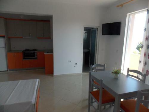 Hostal Guest House Vila Bega