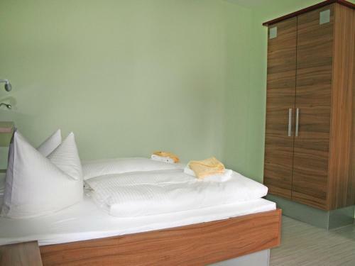 One-bedroom Apartment In Bad Liebenstein