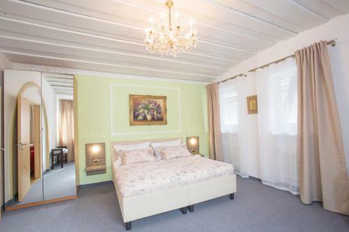 Golden Gapa Central Family Apartment 8